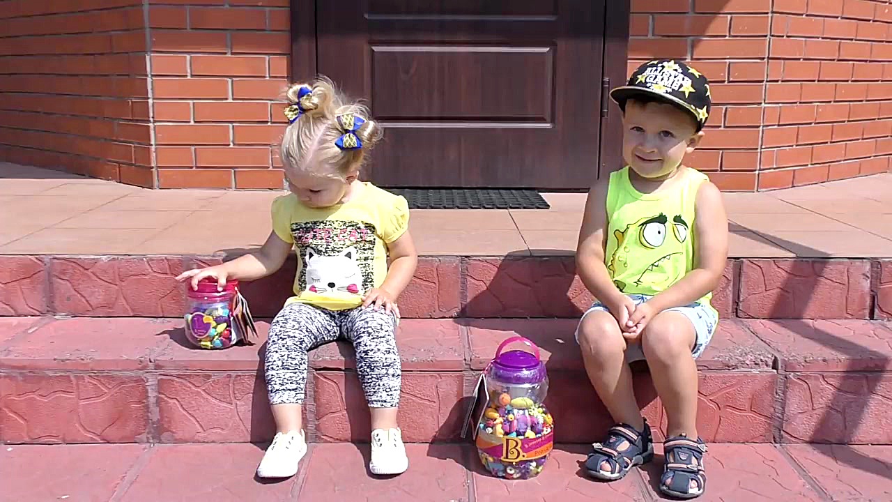 دیانا و اسباب بازی ها  قسمت 11...