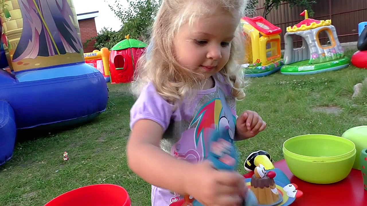 دیانا و اسباب بازی ها  قسمت 15...