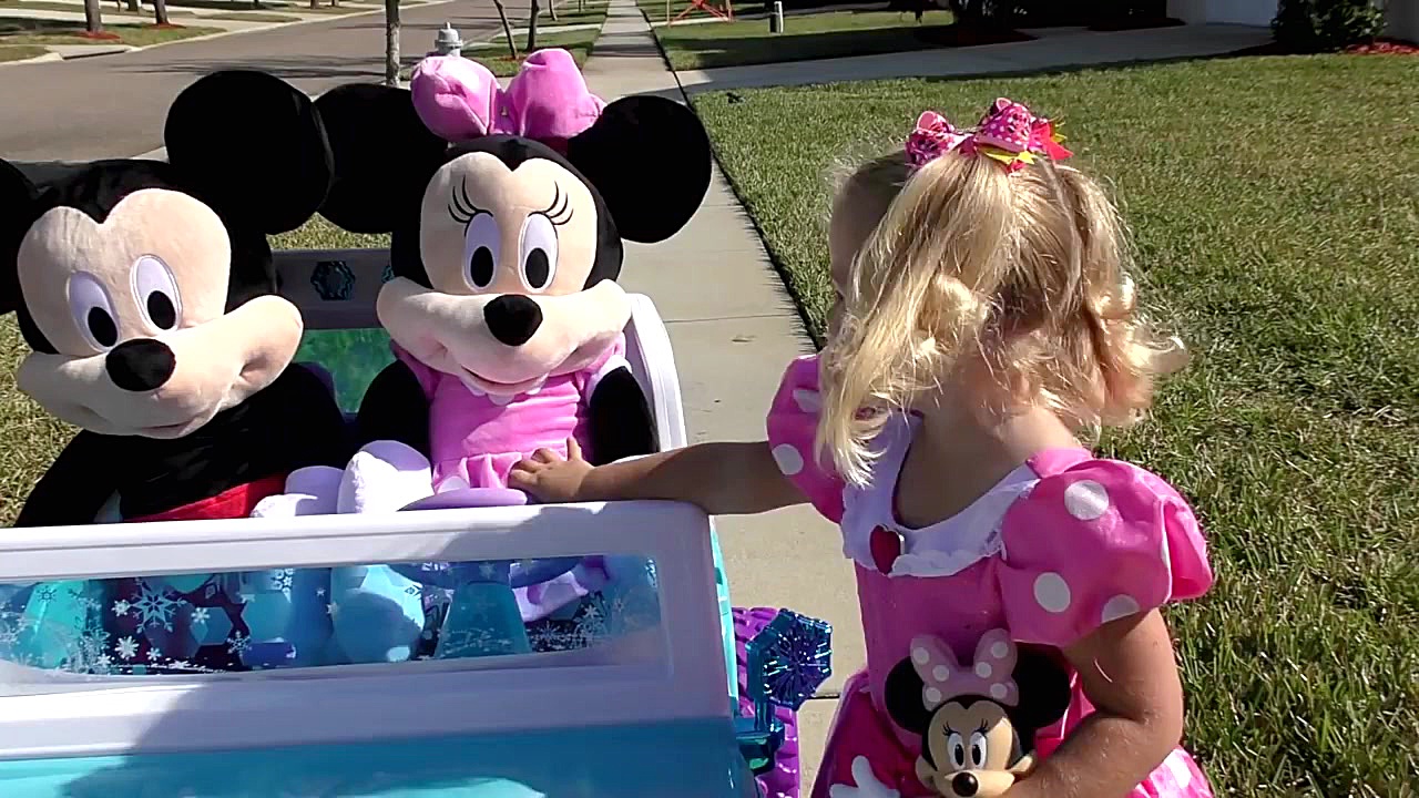 دیانا و اسباب بازی ها  قسمت 19...