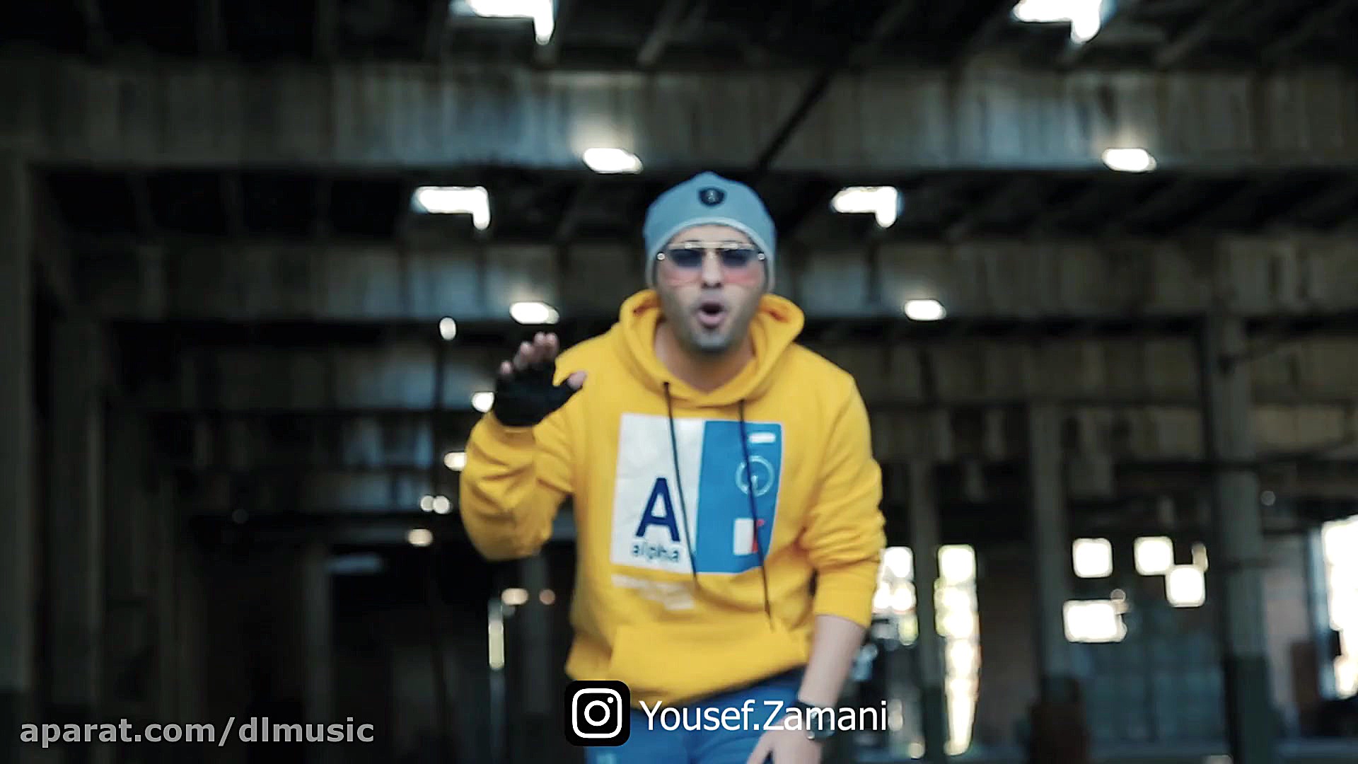 یوسف زمانی  کافه