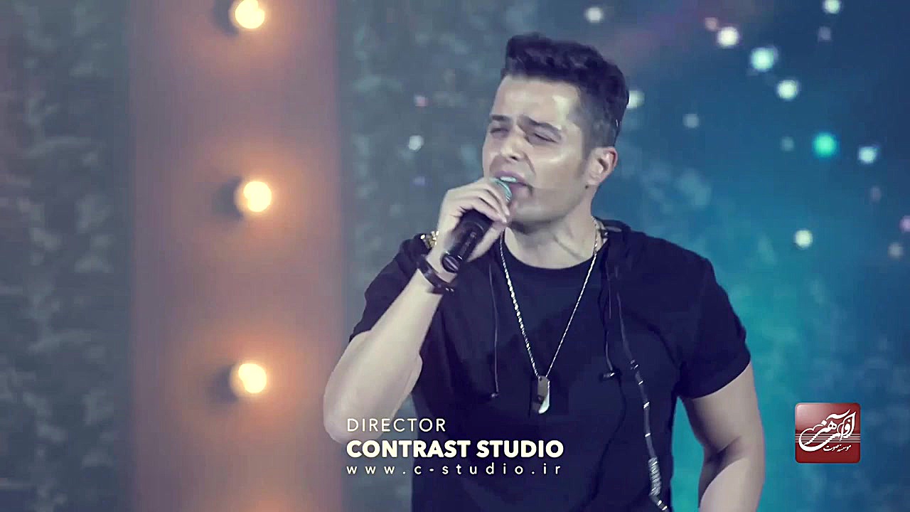 ایوان بند  اجرای زنده آهنگ چهل...