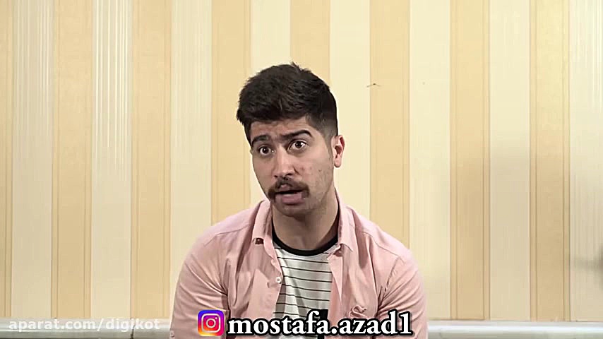 کلیپ طنز مستفا آزاد  جرم سیاسی