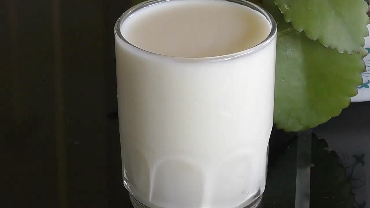 کیک کشمشی بدون فر داش