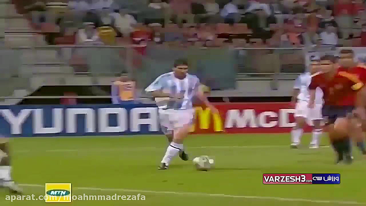 حرکتهای زیبای مسی به سبک بازیه...