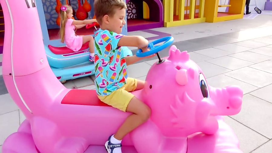 دیانا و روما با پدر در تفریحگا...