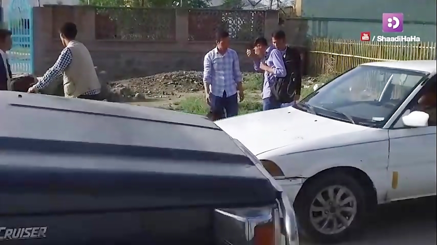 کمره مخفی  لول خوردن در سر سرک...