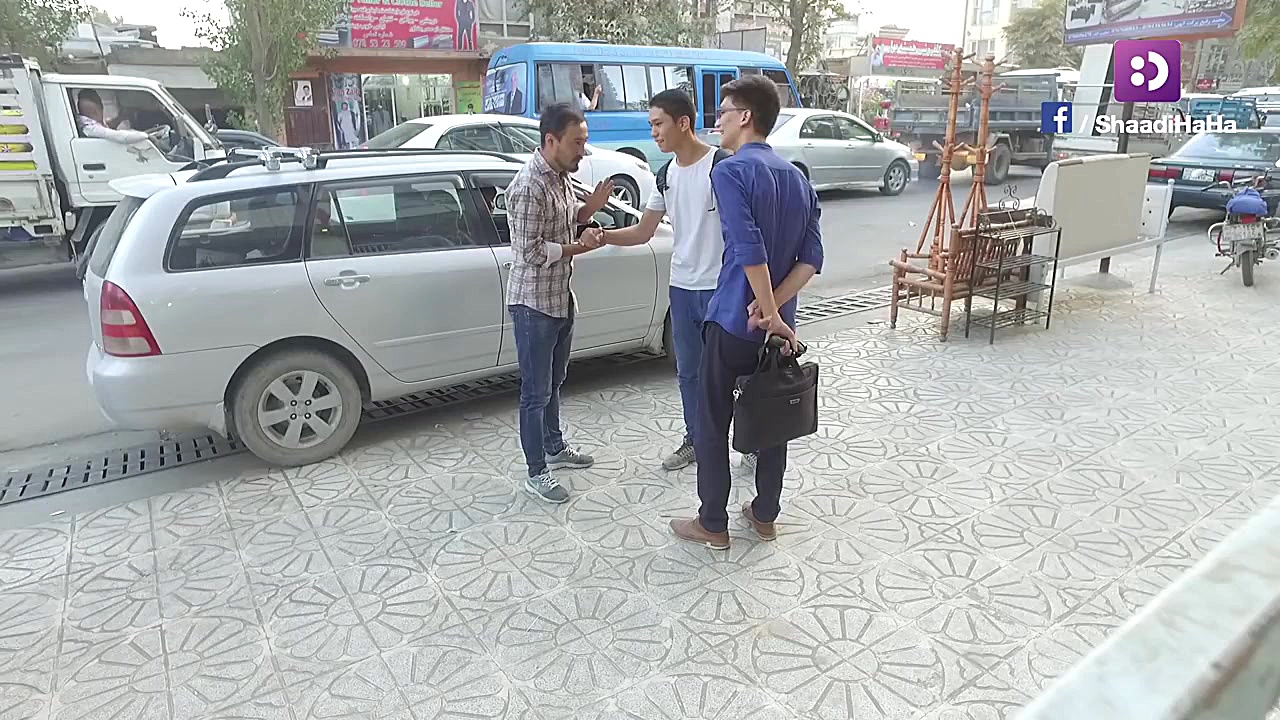 کمره مخفی  وقتی از مردم پول بخ...