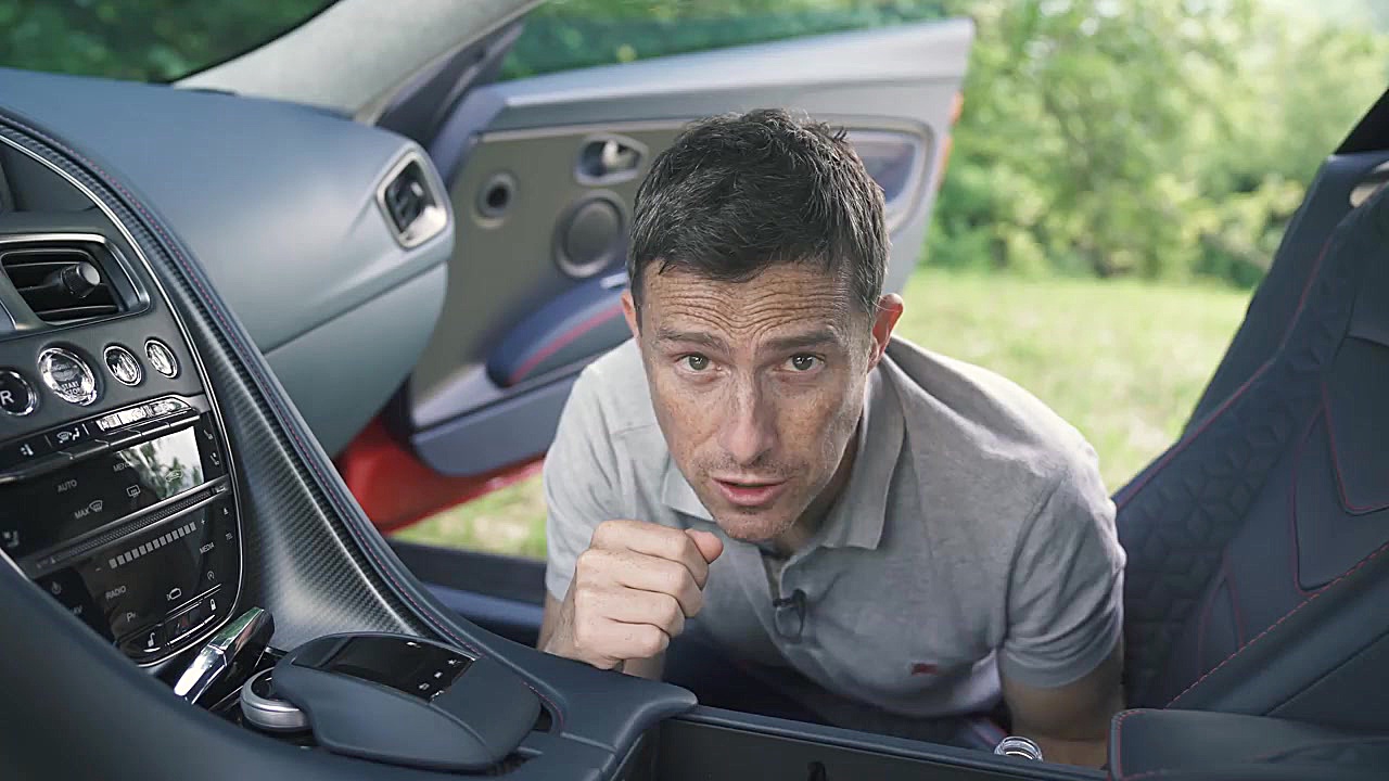 New Aston Martin DBS Superlegg...