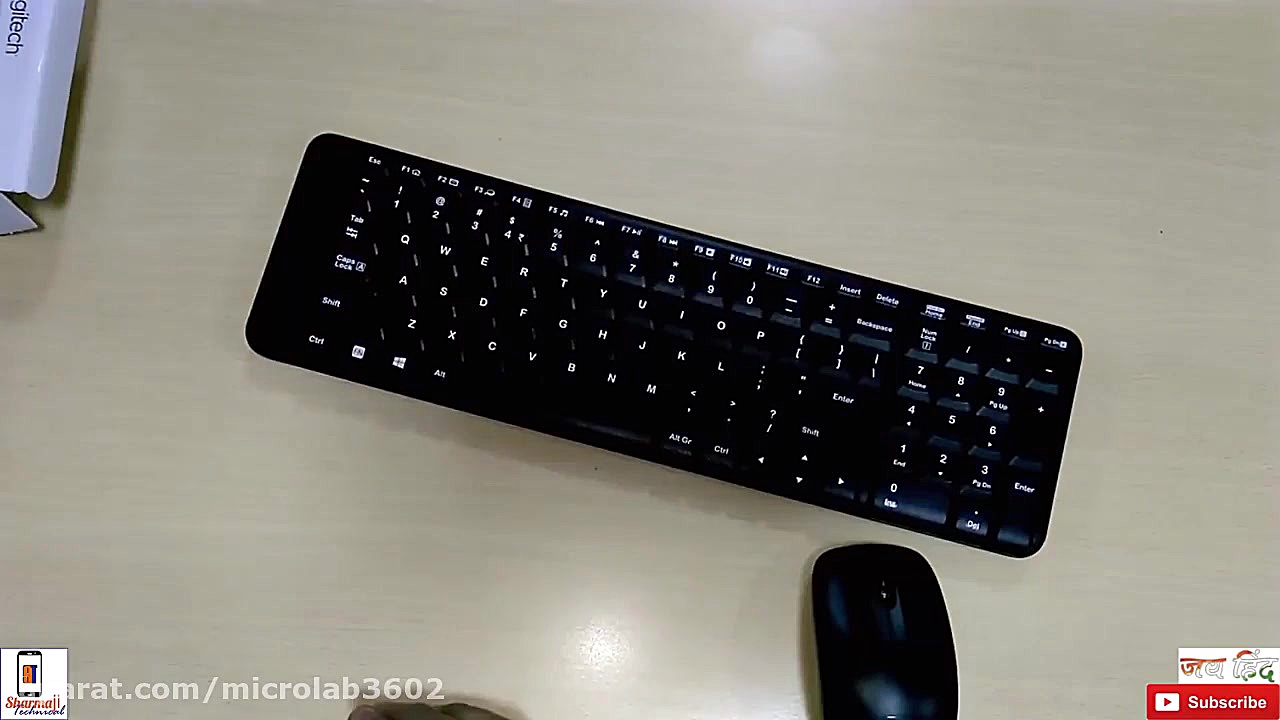 نگاه نزدیک به کیبورد و موس Log...