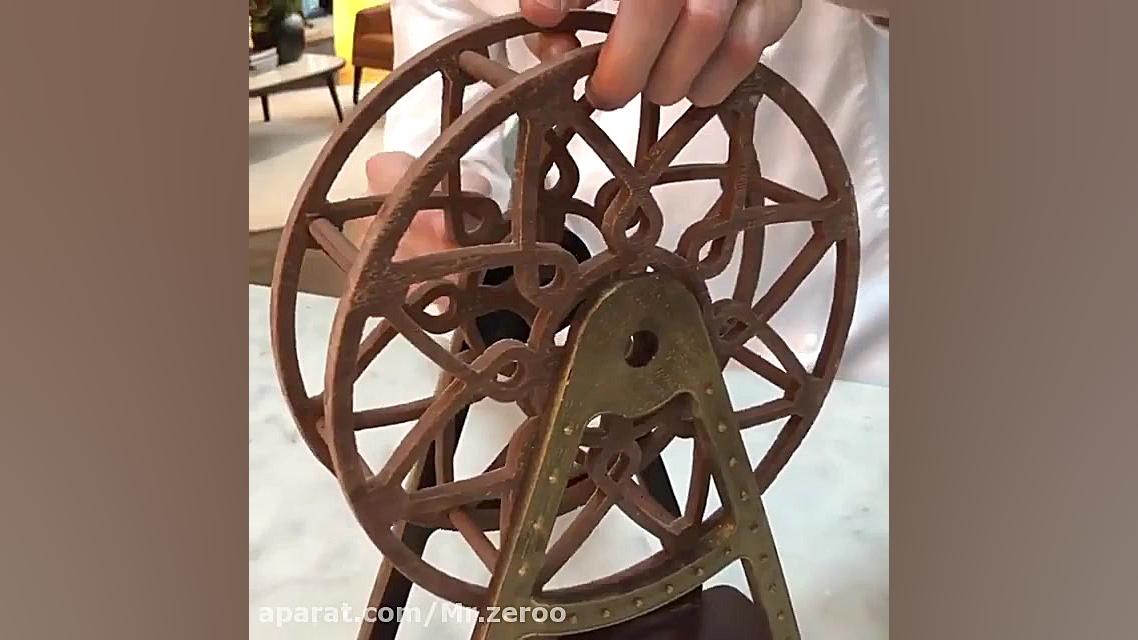 ساختن کیک به صورت چرخ و فلک......