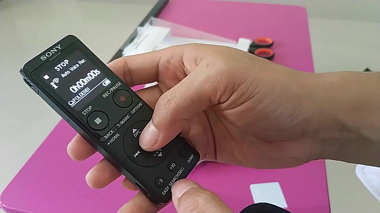 Unboxing Sony Voice Recorder i...