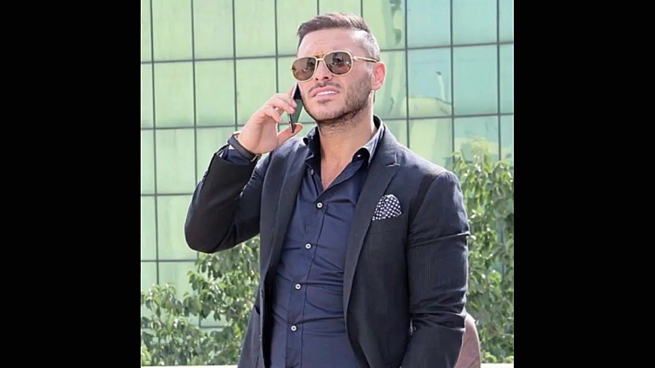 خواننده زیرزمینی، آرمین 2afm م...