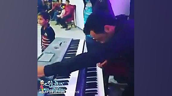 رقص با اهنگ امبولانس