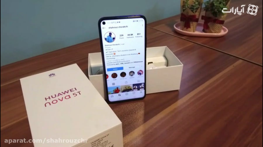 جعبه‌گشایی هواوی نوا ۵تی توسط...