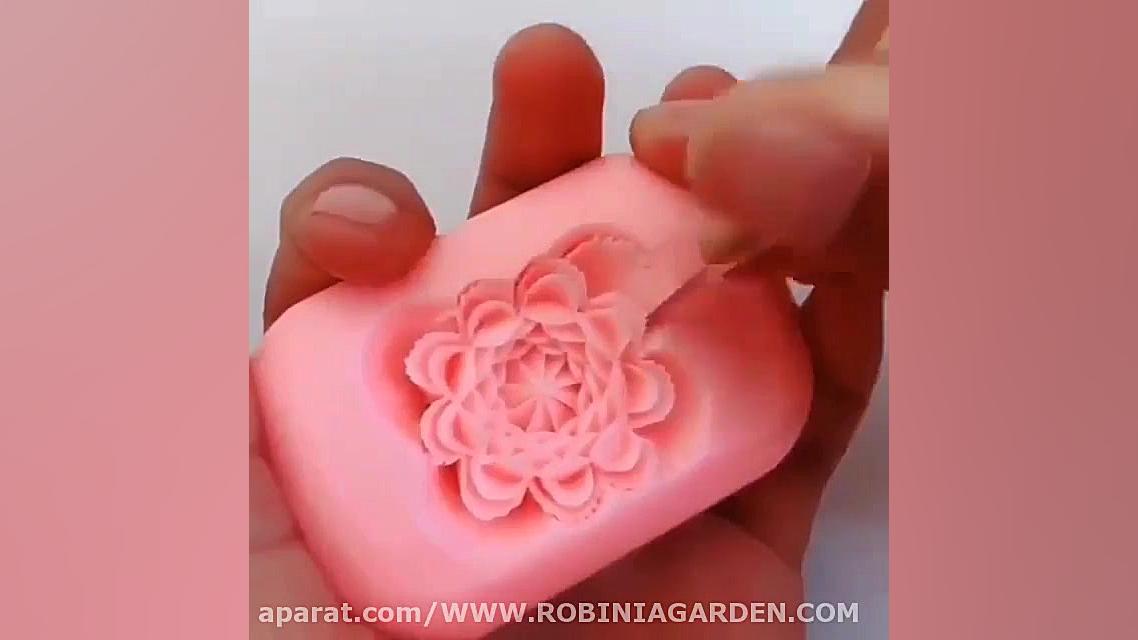 آموزش طراحی گل روی صابون