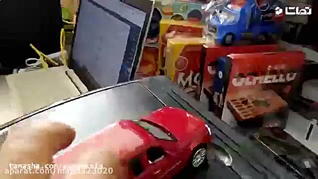 کادیلاک زیبای اسباب بازی