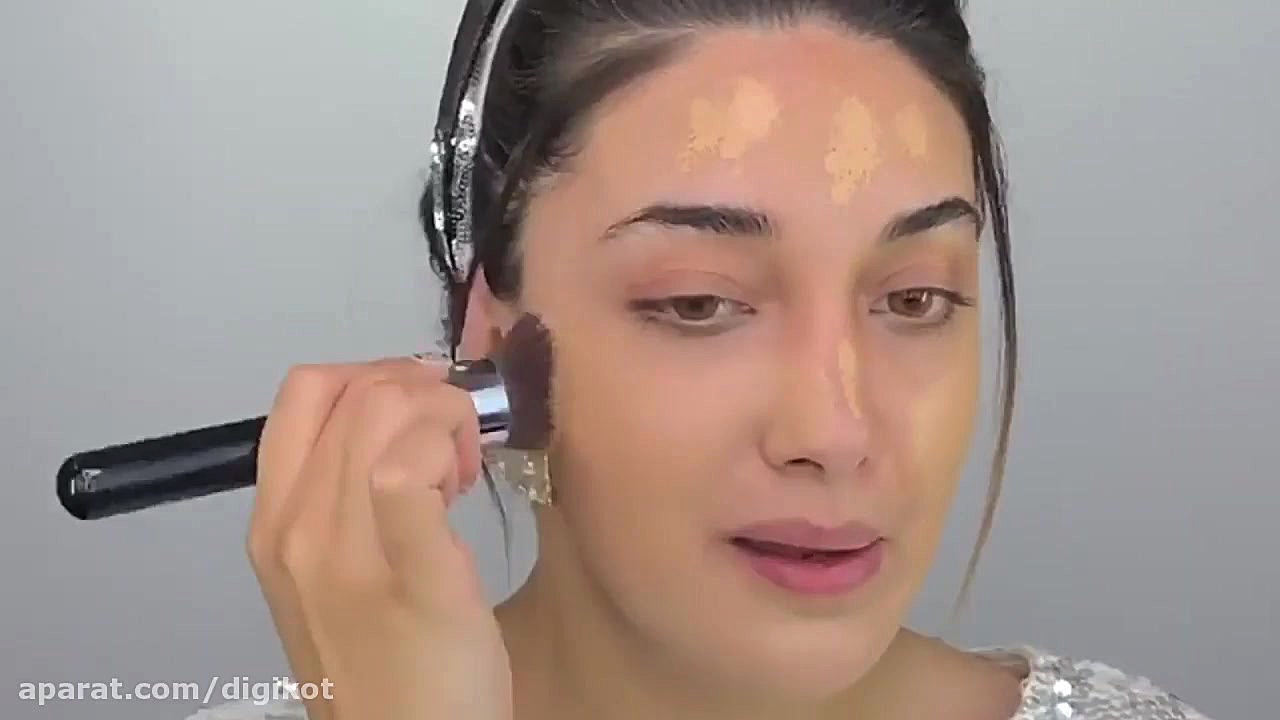 آرایش مجلسی رنگ بنفش