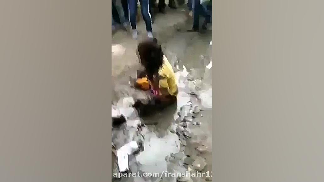 با پوزش این فیلم و با مسیولیت...