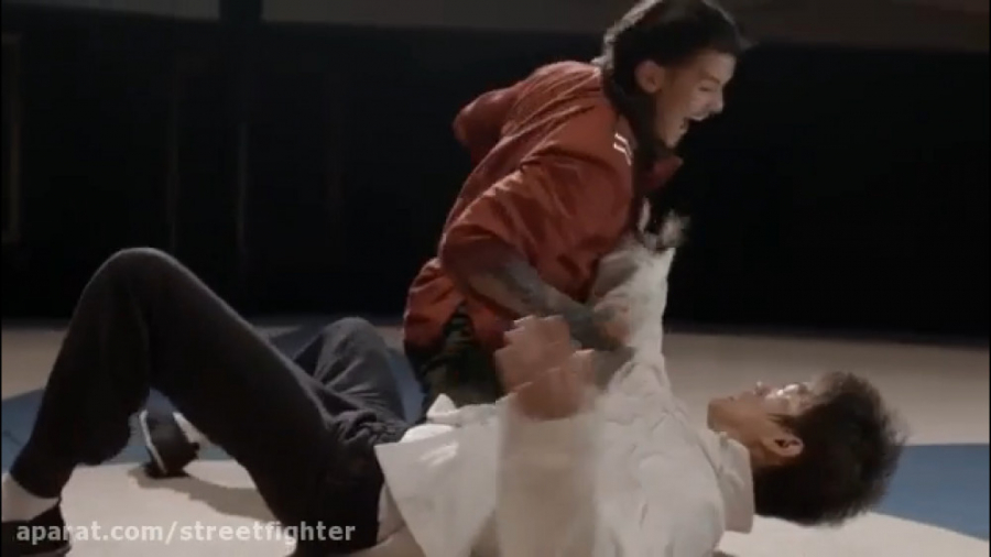 مبارزه زیبای دنی چان (بازیگر ب...