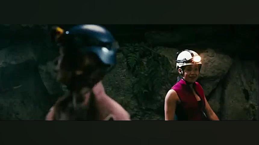 دانلود فیلم ترسناک descent