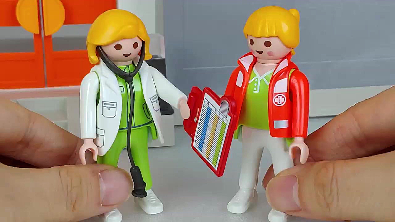 بازی با عروسک | بازی با اسباب...