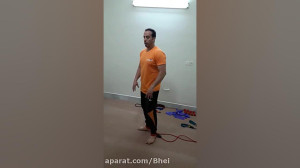 کش همراه تمرین عضله پا