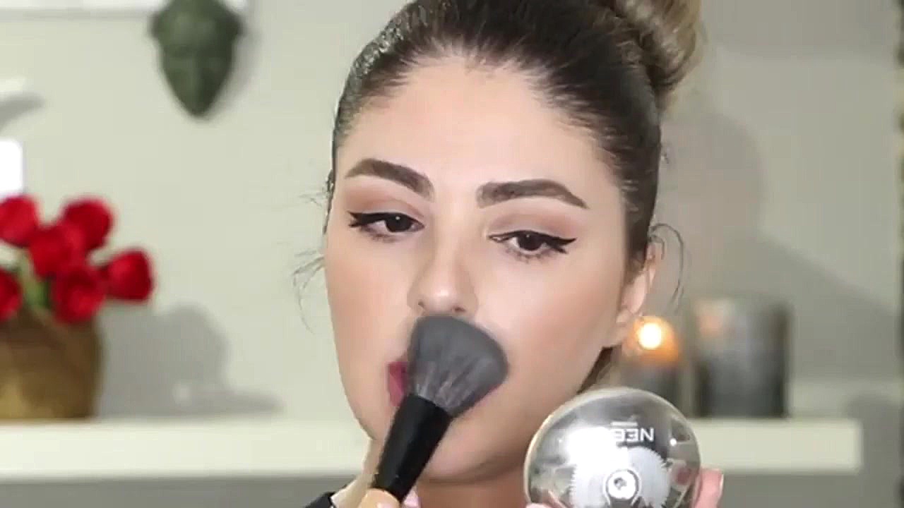 آرایش خط چشم دلبری