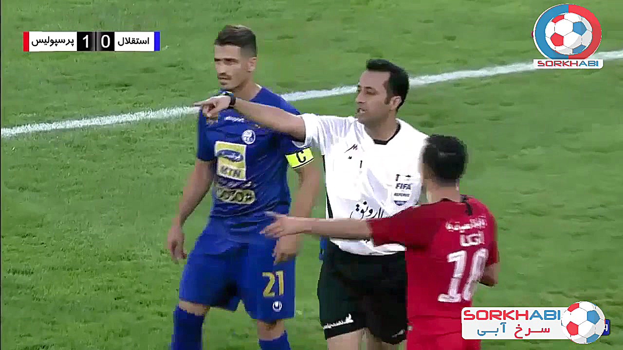 درگیری بازیکنان پرسپولیس و است...