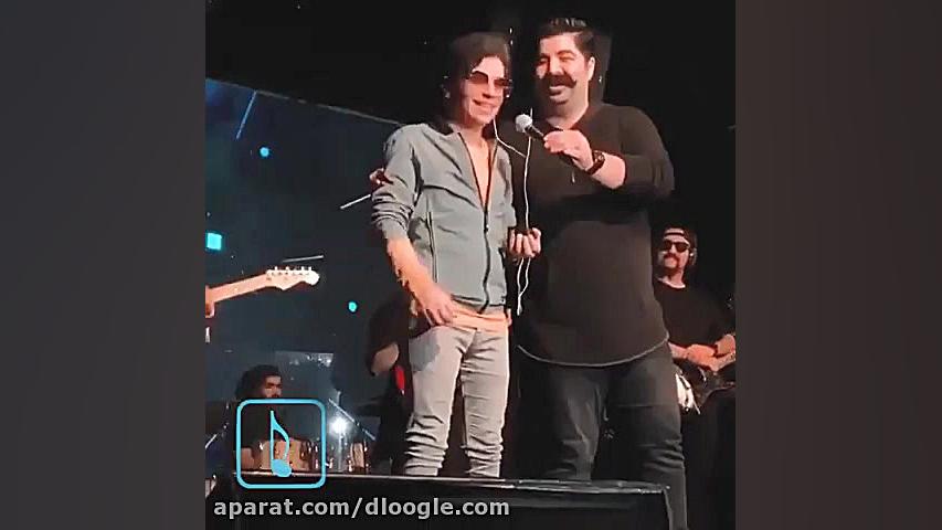 همخوانی بهنام بانی با محسن ابر...