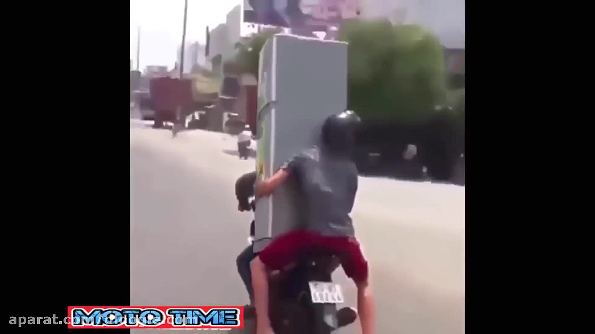 هنر نمایی با موتور سنگین