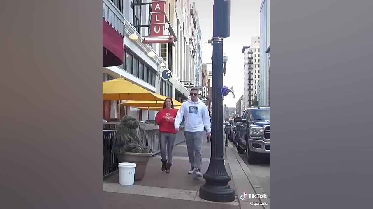 ترساندن مردم وسط خیابان