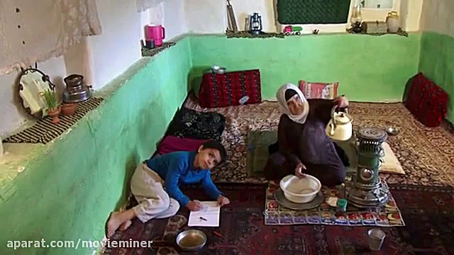 فیلم کوتاه میخورد بر بام خانه