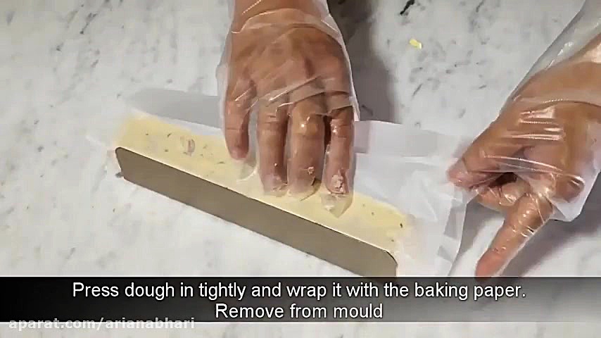 طرز تهیه شیرینی بادامی مناسب ع...