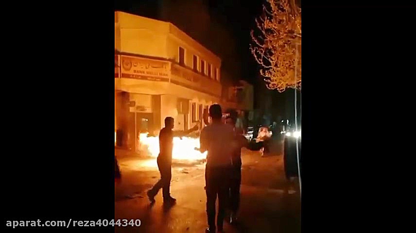 چهارشنبه سوری با اهنگ ساسی دکت...