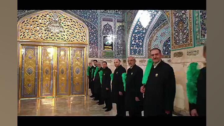 نمای بسیار زیبا که در خلوت حرم...