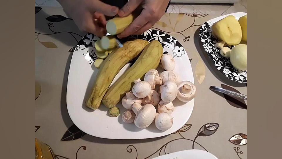 طرز تهیه( موساکا غذای یونانی ب...