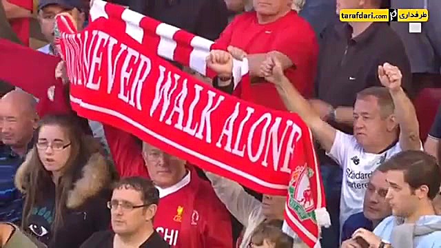 خواندن سرود باشگاه لیورپول توس...