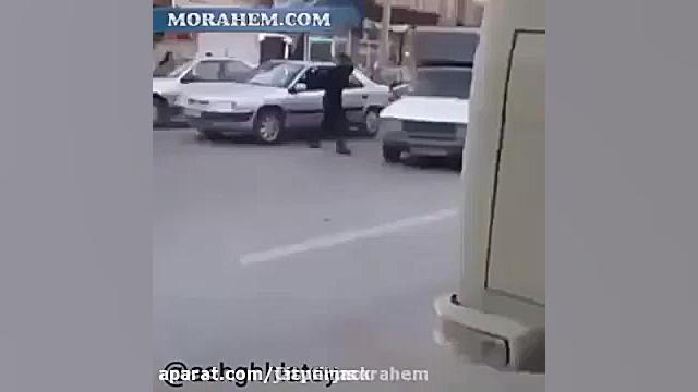 قداره کشی در خیابان