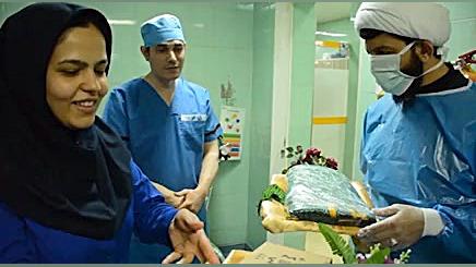 سوغات حرم امام رضا (ع) به پزشک...