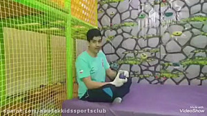 ورزش در خانه و بازی ورزش روز پ...