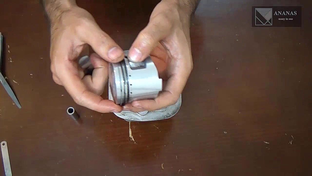 اندازه گیری لقی رینگ داخل سیلن...