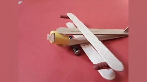 خلاقیت  کاردستی هواپیما جنگی ب...