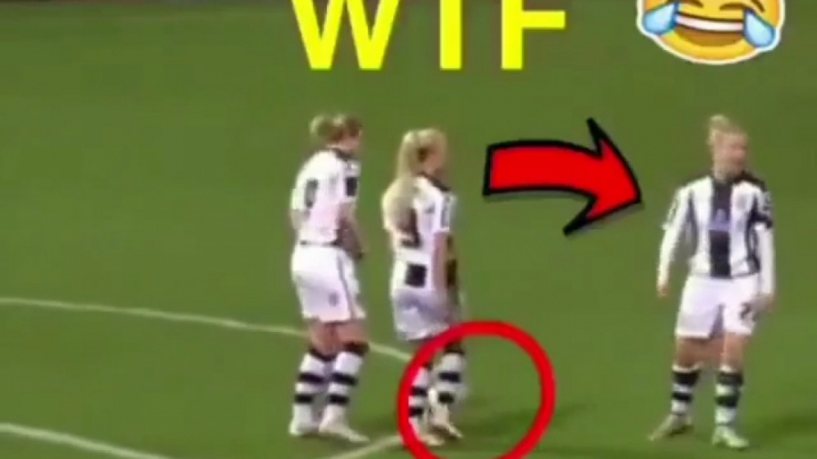 حرکت جالب در فوتبال بانوان :::...