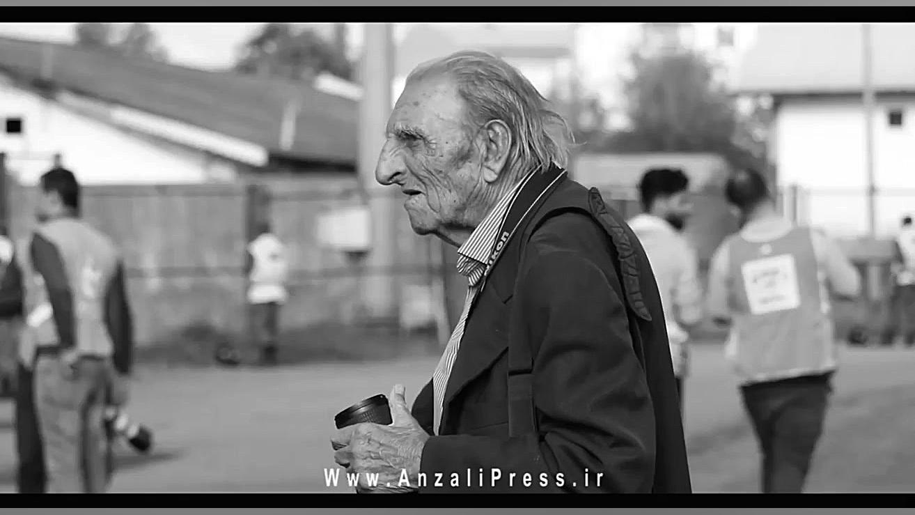 خسته از روزهای سرد انزلی