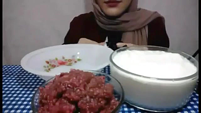 سوگند فود چالش غذا خوردن