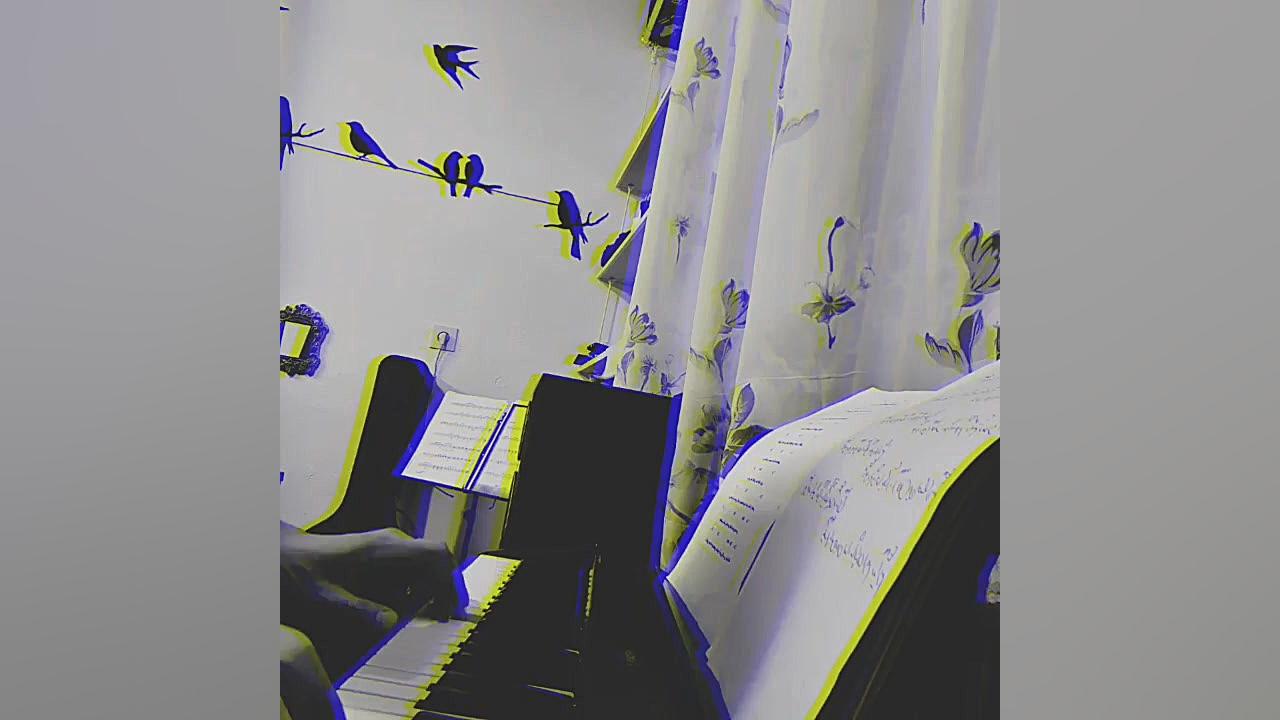 پیانو نوازی .... موزیک لایت