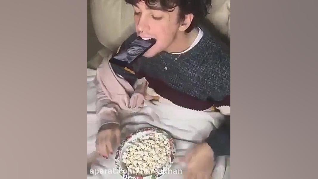 سینگلی به سرش زده خخخ