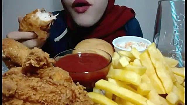 سوگند فود مرغ سوخاری