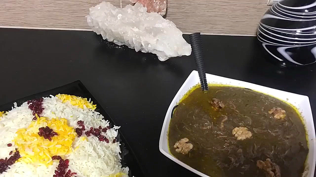 طرز تهیه فسنجون با فیله مرغ هم...