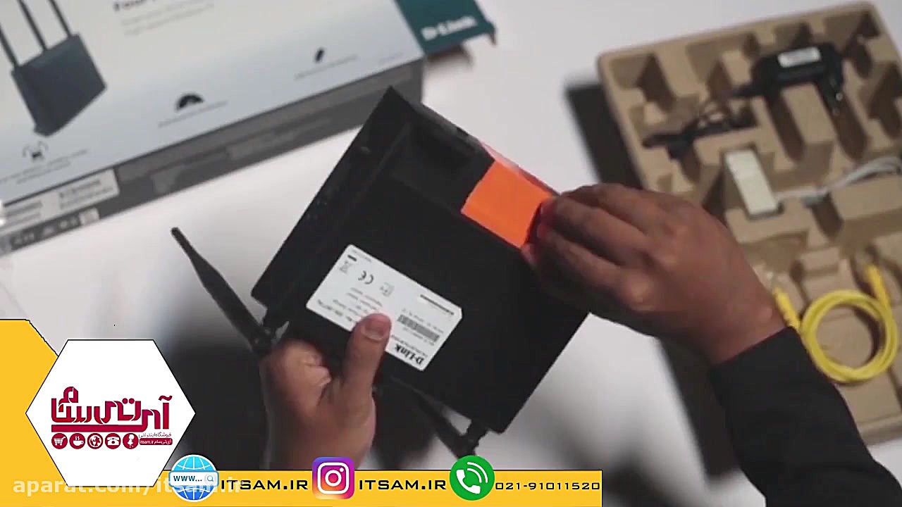 آنباکس  جعبه گشایی مودم روتر د...